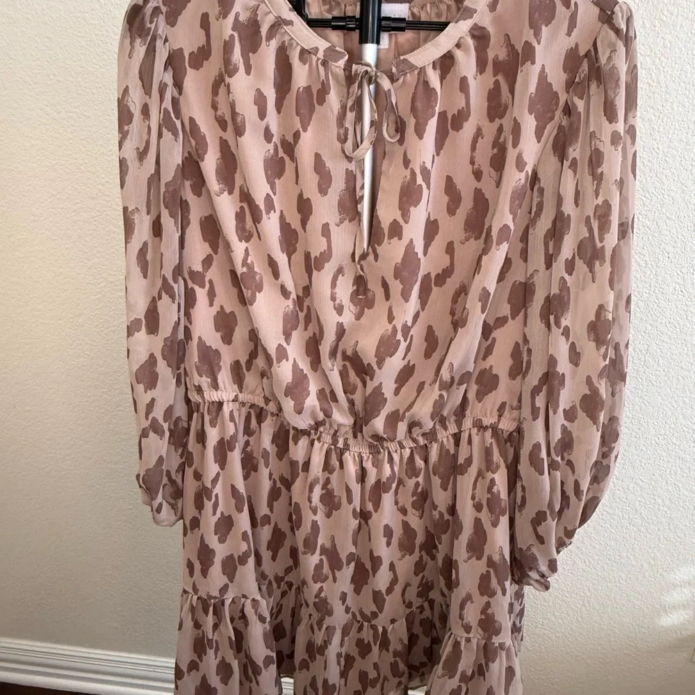 Sugarlips Taupe Patterned Long Sleeve Dress - Picture 7 of 7